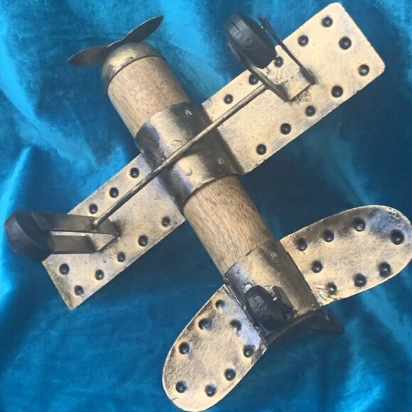 Unique model airplane - Handmade - Wheels and propeller work - Wood and metal - Picture 6 of 7